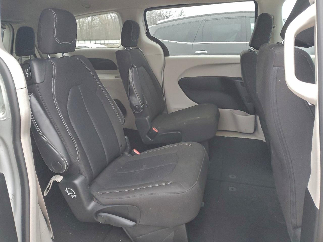 2022 Chrysler Minivan VIN 2C4RC1CG9NR144219 photo 11