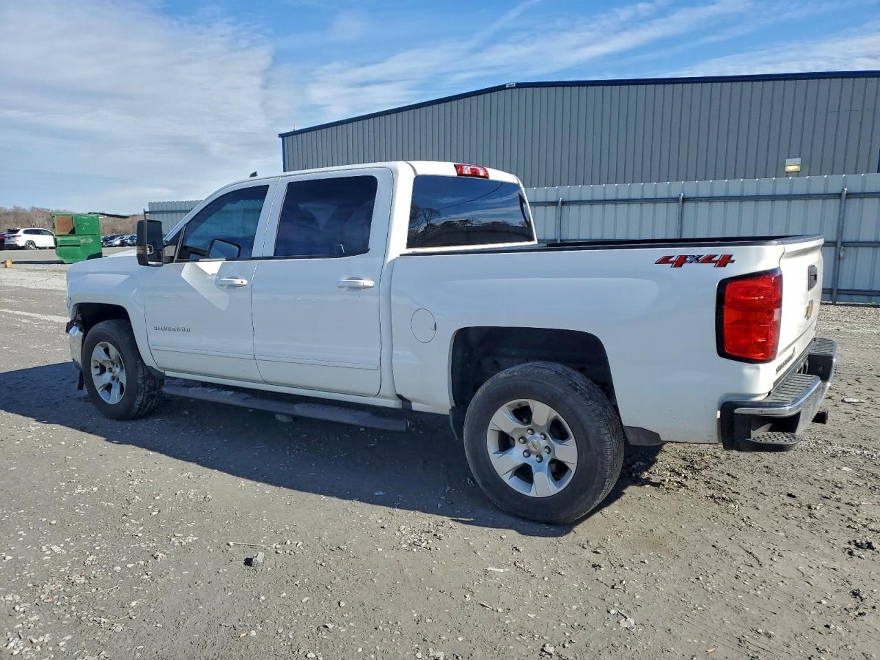 2018 Chevrolet All models VIN 3GCUKREC9JG572233 photo 2