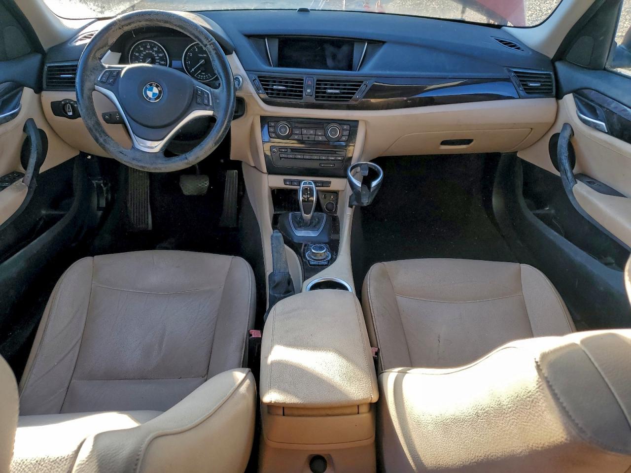 2013 BMW X1 VIN WBAVM1C54DVW42511 photo 8