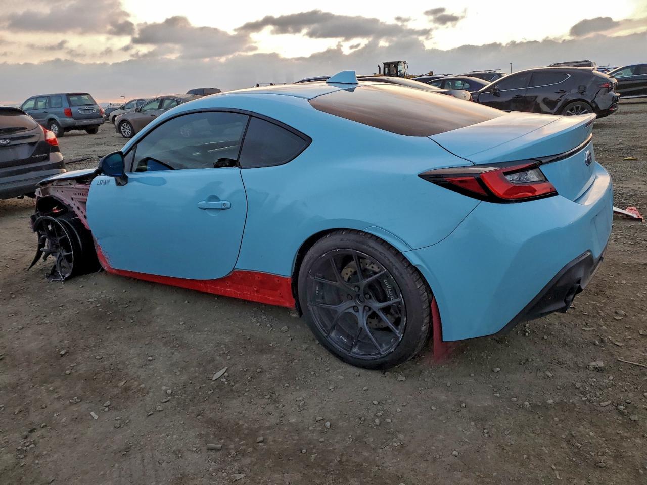 2022 Subaru Brz VIN JF1ZDBE19N9704330 photo 2