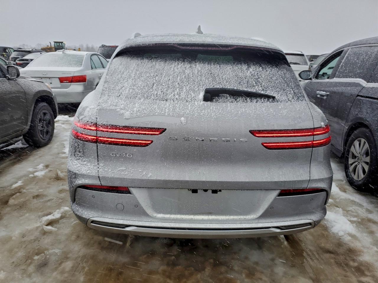 2023 Genesis Gv70 base VIN 5NMMCET13PH000417 photo 6
