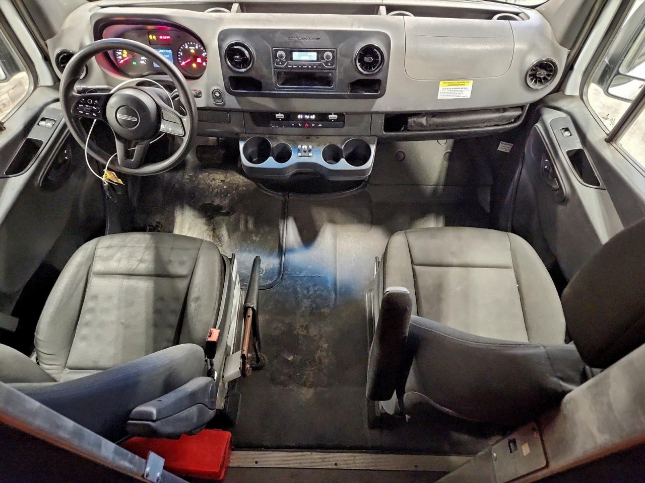 2019 FREIGHTLINER Sprinter VIN W2W4ECHY2KP202290 photo 8