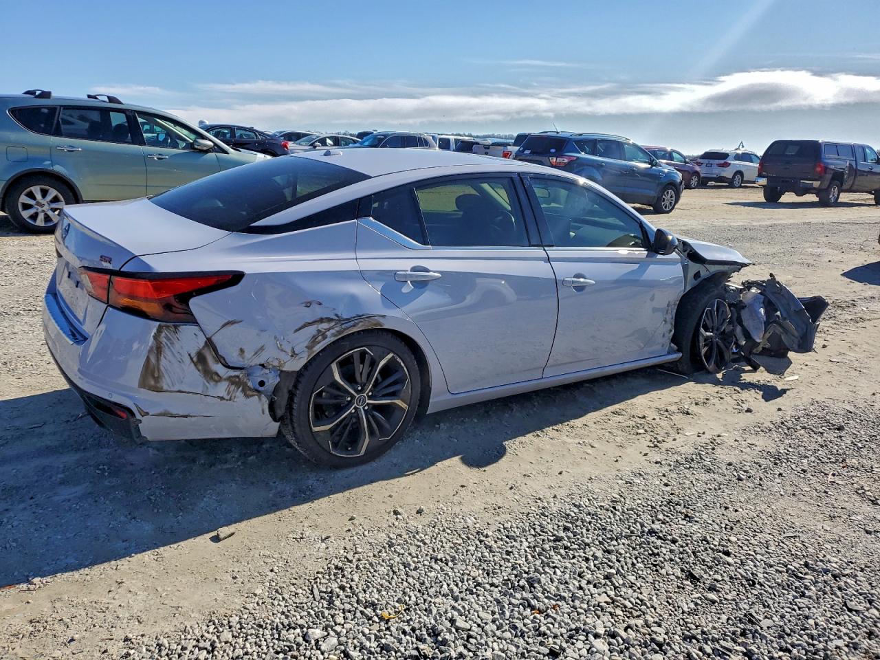 2023 Niss Altima VIN 1N4BL4CVXPN421841 photo 3