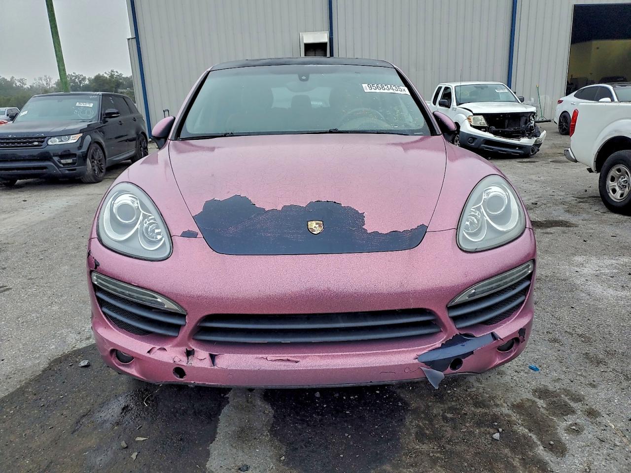 2011 Porsche Cayenne VIN WP1AB2A21BLA43658 photo 5