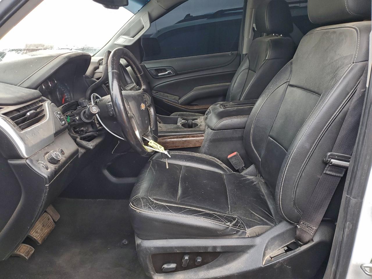 2020 Chevrolet Tahoe VIN 1GNSCBKC0LR182146 photo 7