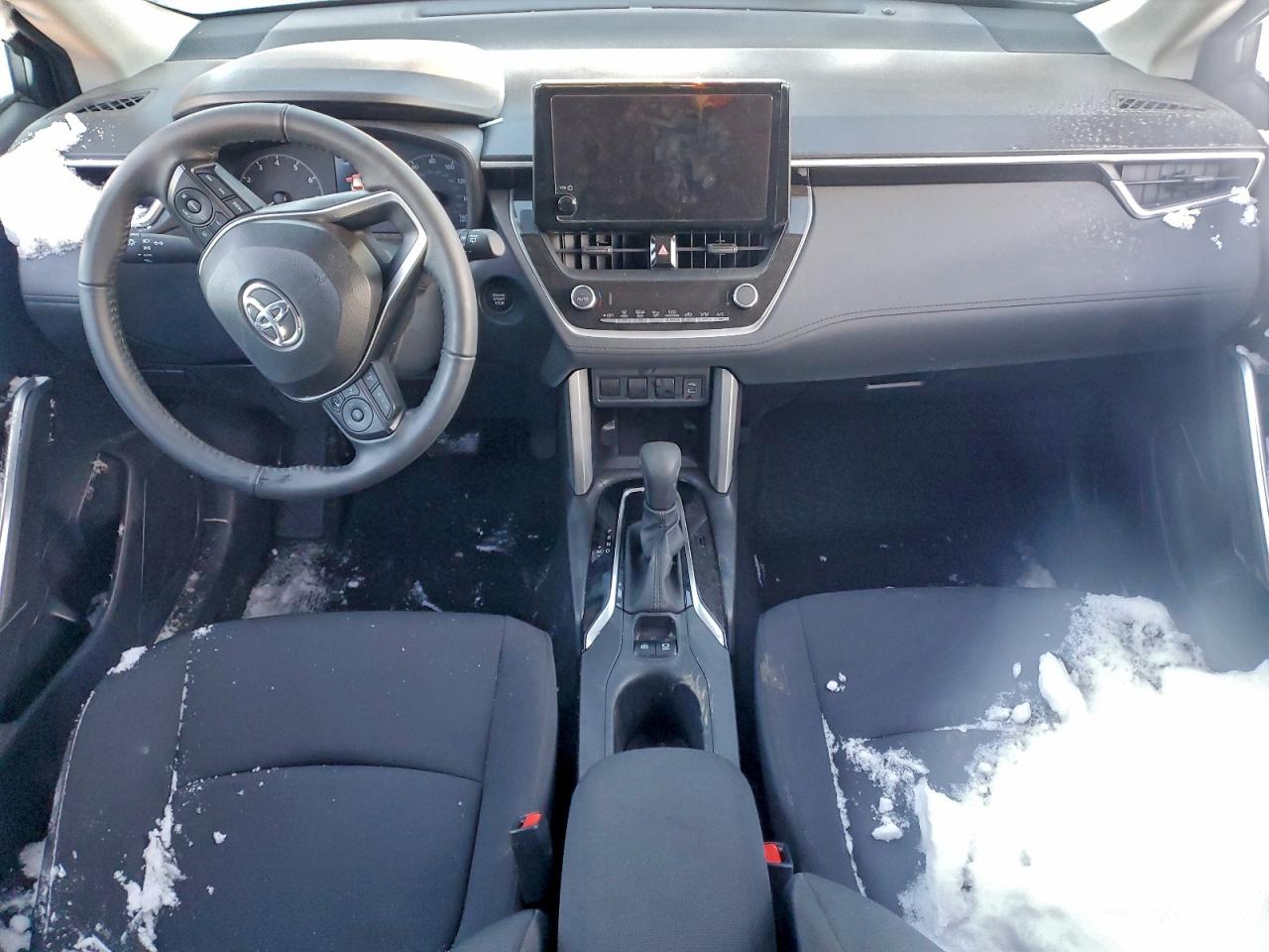 2024 Toyota Corolla cr VIN 7MUCAABG6RV100825 photo 8