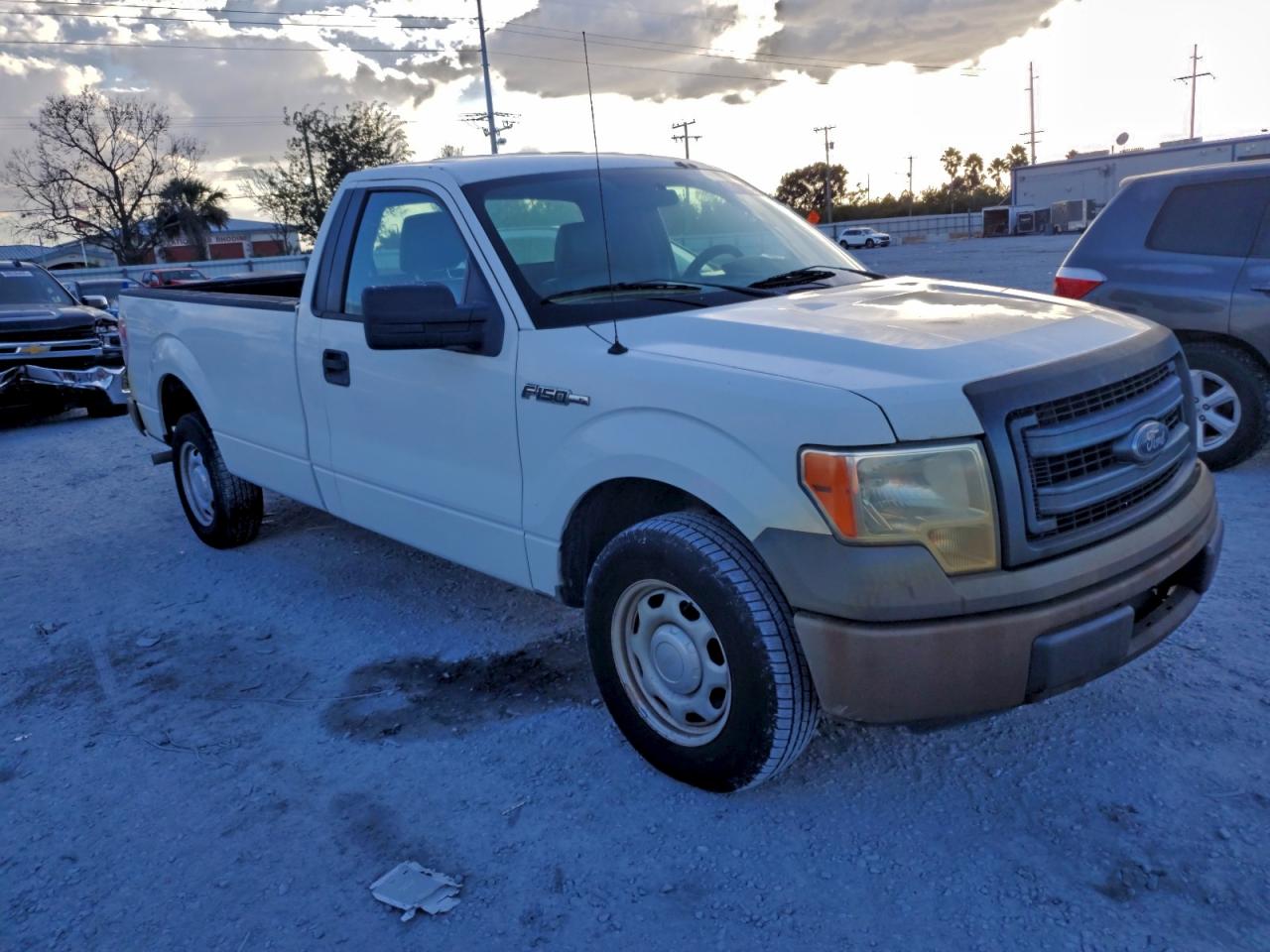 2013 Ford All models VIN 1FTMF1CM0DKG41972 photo 4