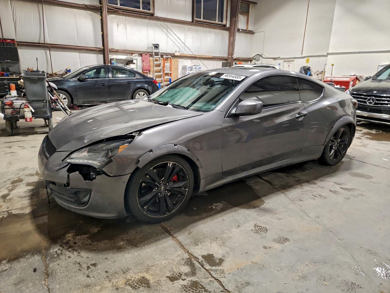 2011 Hyundai Genesis VIN KMHHT6KD2BU060141 photo 1