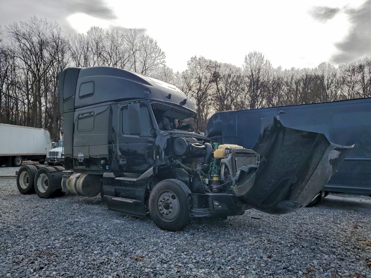 2022 VOLVO Vn VIN 4V4NC9EH0NN315587 photo 1