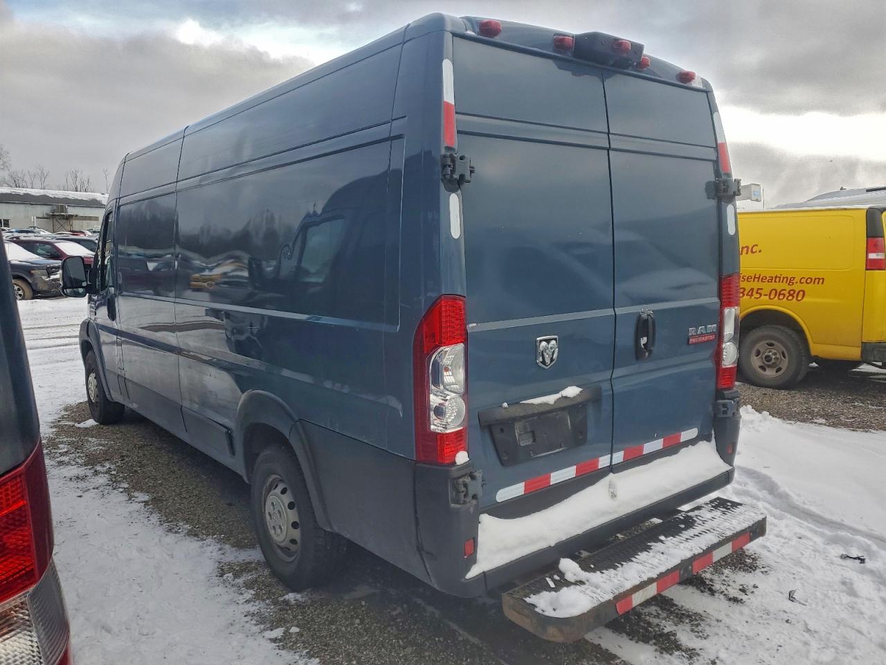 2020 Ram Promaster VIN 3C6URVJG6LE147703 photo 2