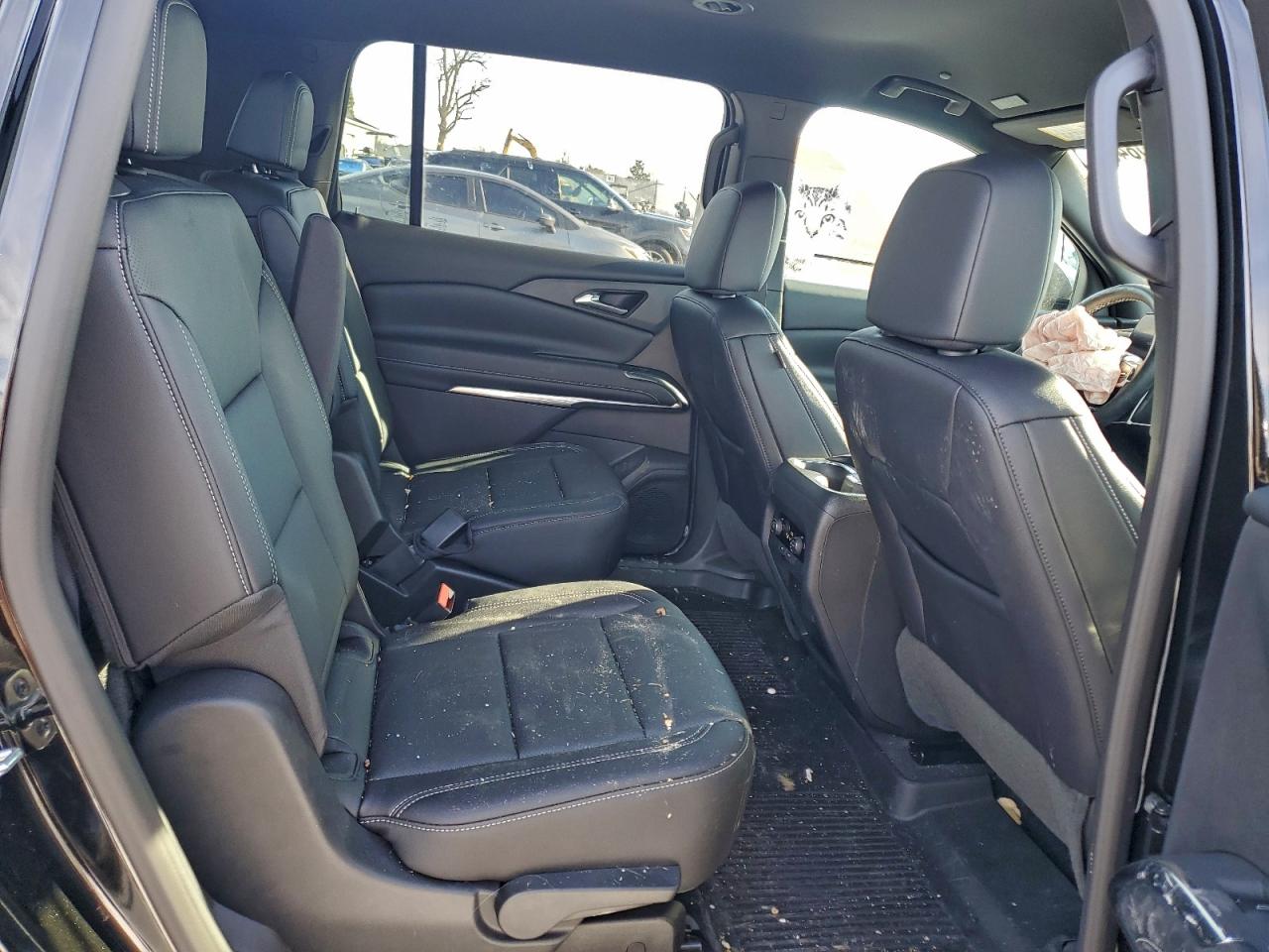 2026 Chevrolet Traverse VIN 1GNERGKS2TJ121475 photo 11