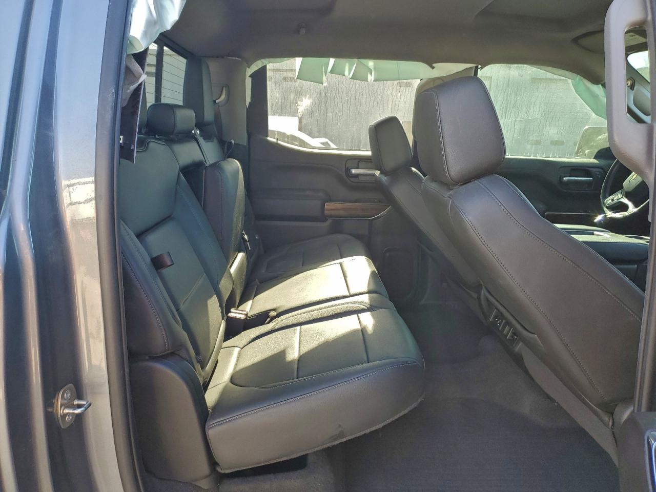 2020 Chevrolet All models VIN 3GCUYDED6LG199021 photo 10