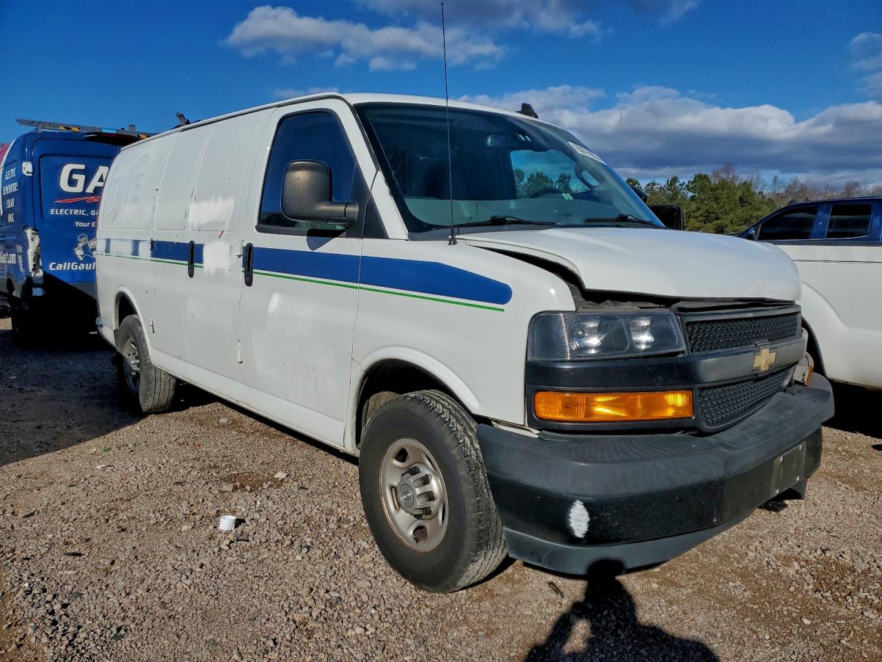 2020 CHEV Express VIN 1GCWGAFP4L1160851 photo 4