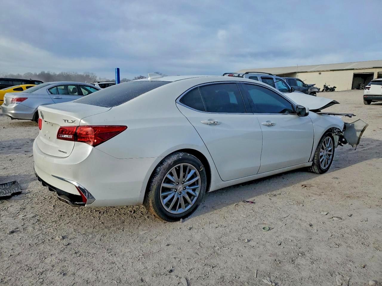 2018 Acura Tlx VIN 19UUB3F33JA002742 photo 3
