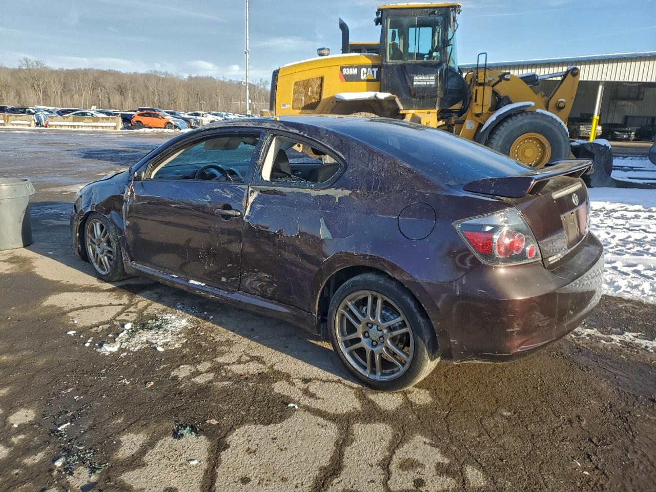 2008 Toyota Scion VIN JTKDE167X80269527 photo 2