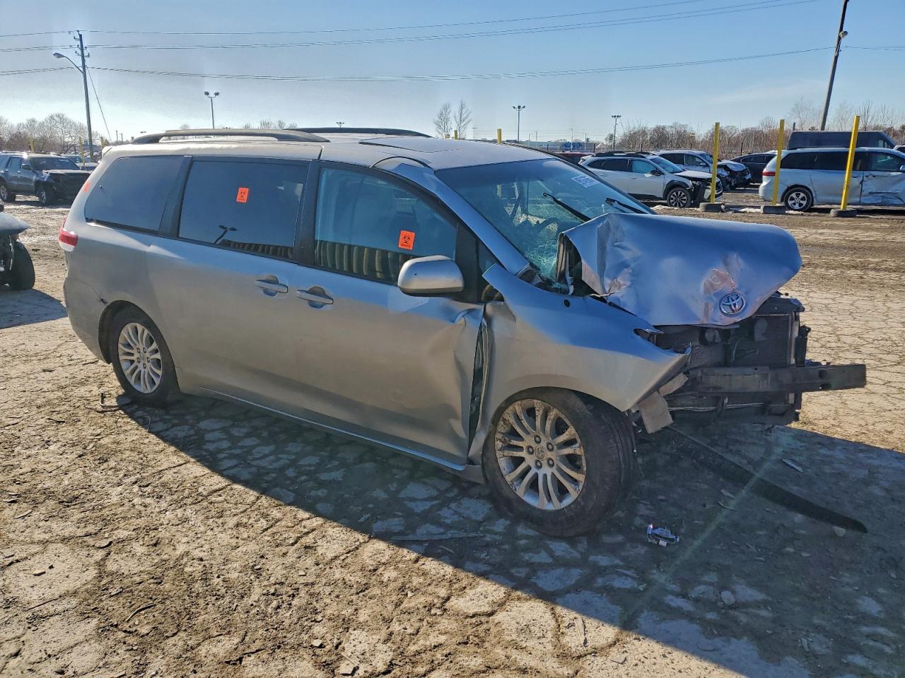 2013 Toyota All models VIN 5TDYK3DC7DS356550 photo 4