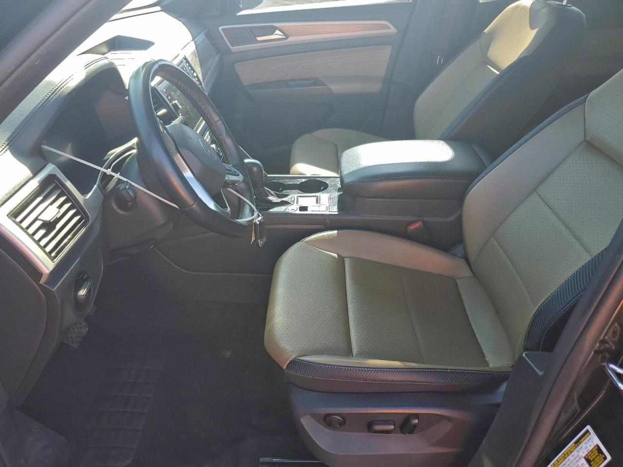 2022 Volkswagen Atlas VIN 1V2JE2CA7NC201999 photo 7