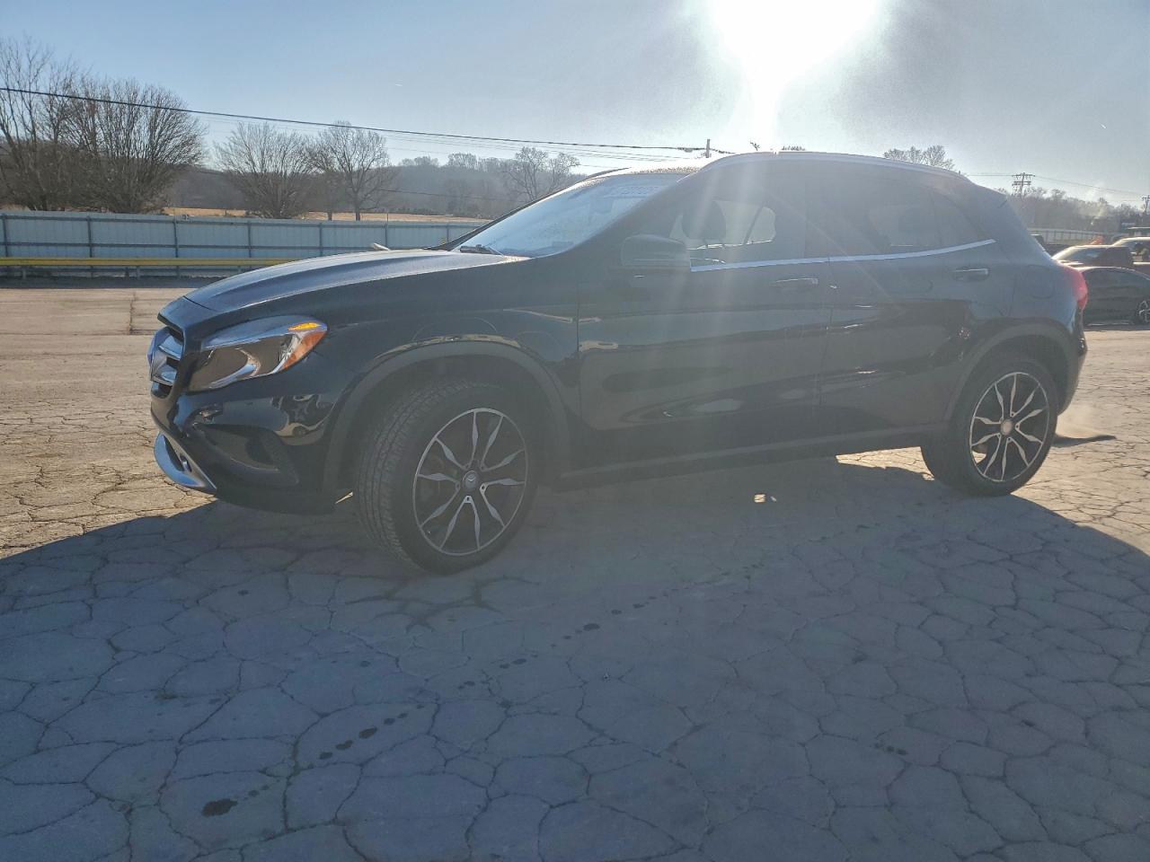 2017 Mercedes-Benz Gla-class VIN WDCTG4EB8HJ332536 photo 1