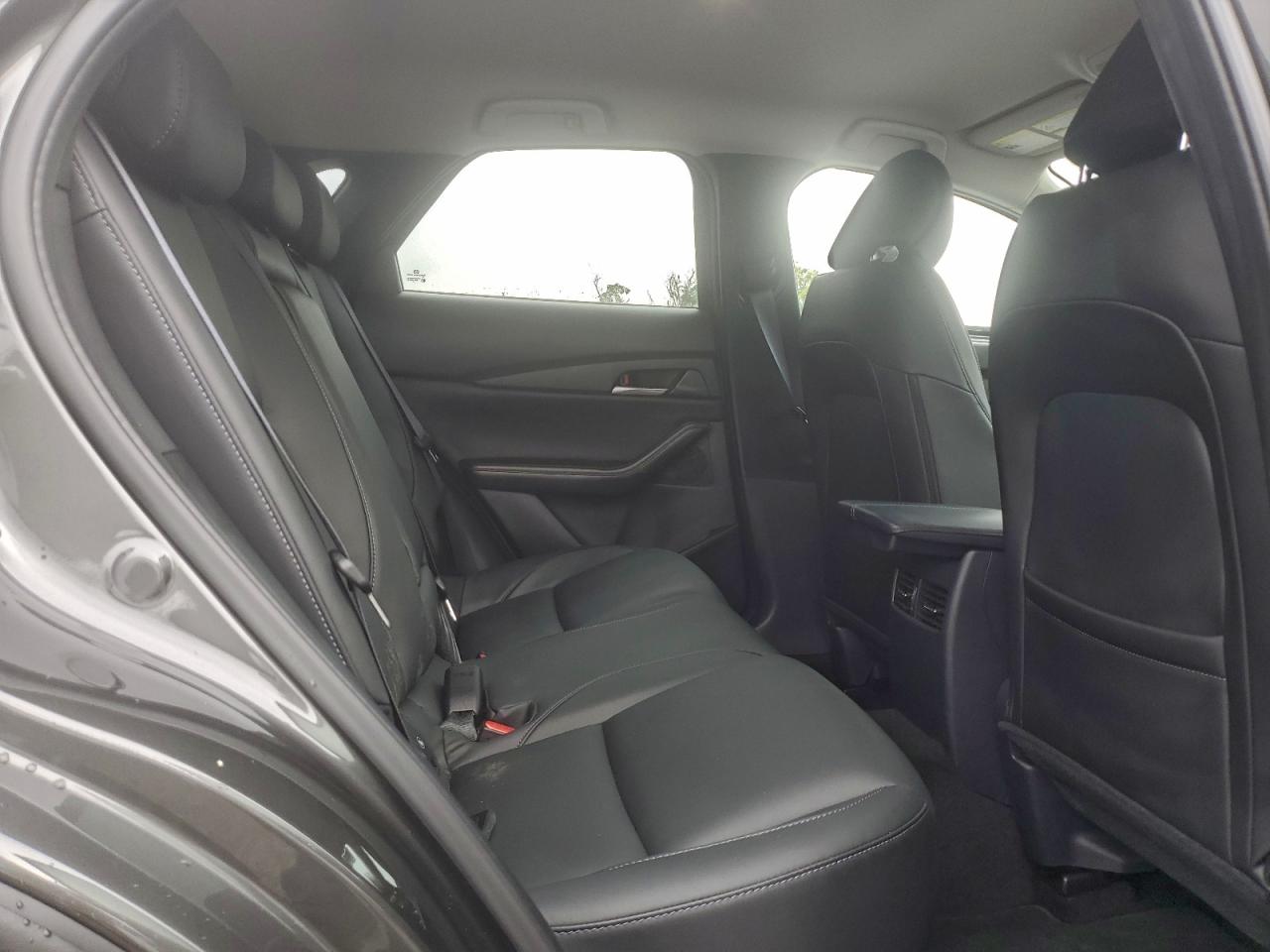 2024 Mazda Cx30 VIN 3MVDMBBM4RM706088 photo 11