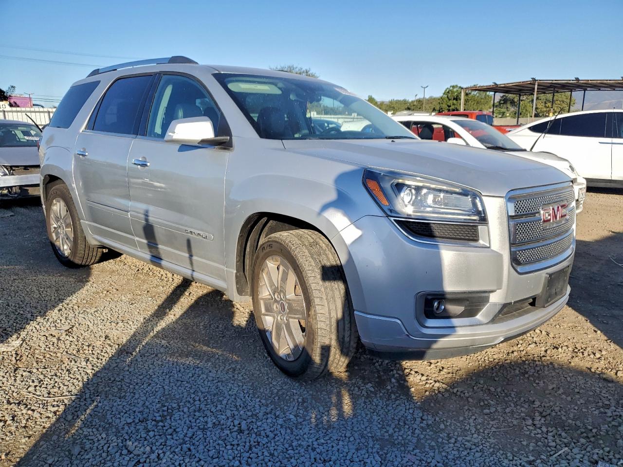 2014 GMC Acadia den VIN 1GKKRTKD7EJ202145 photo 4