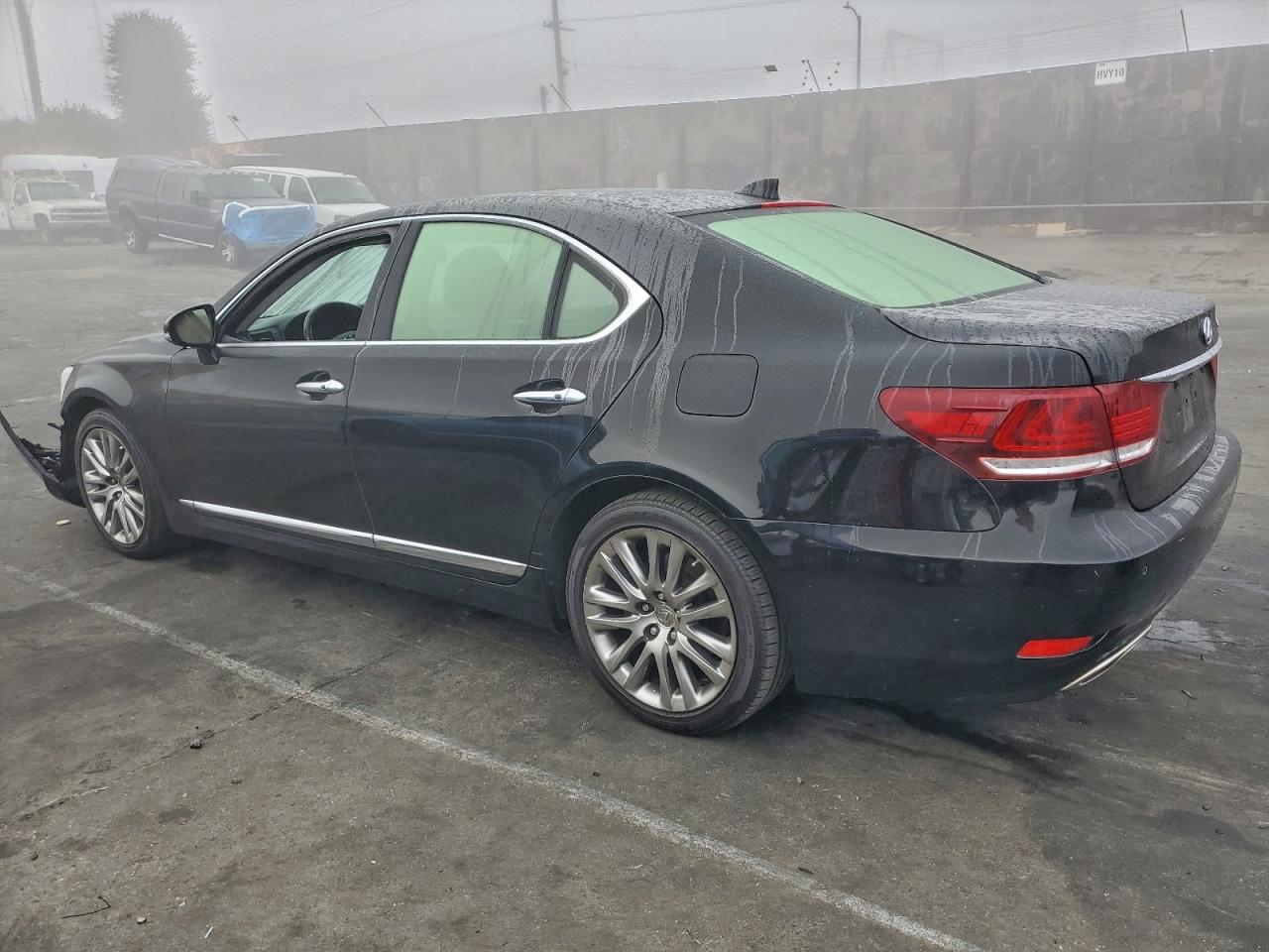 2016 Lexus Ls460 VIN JTHBL5EF8G5142859 photo 2