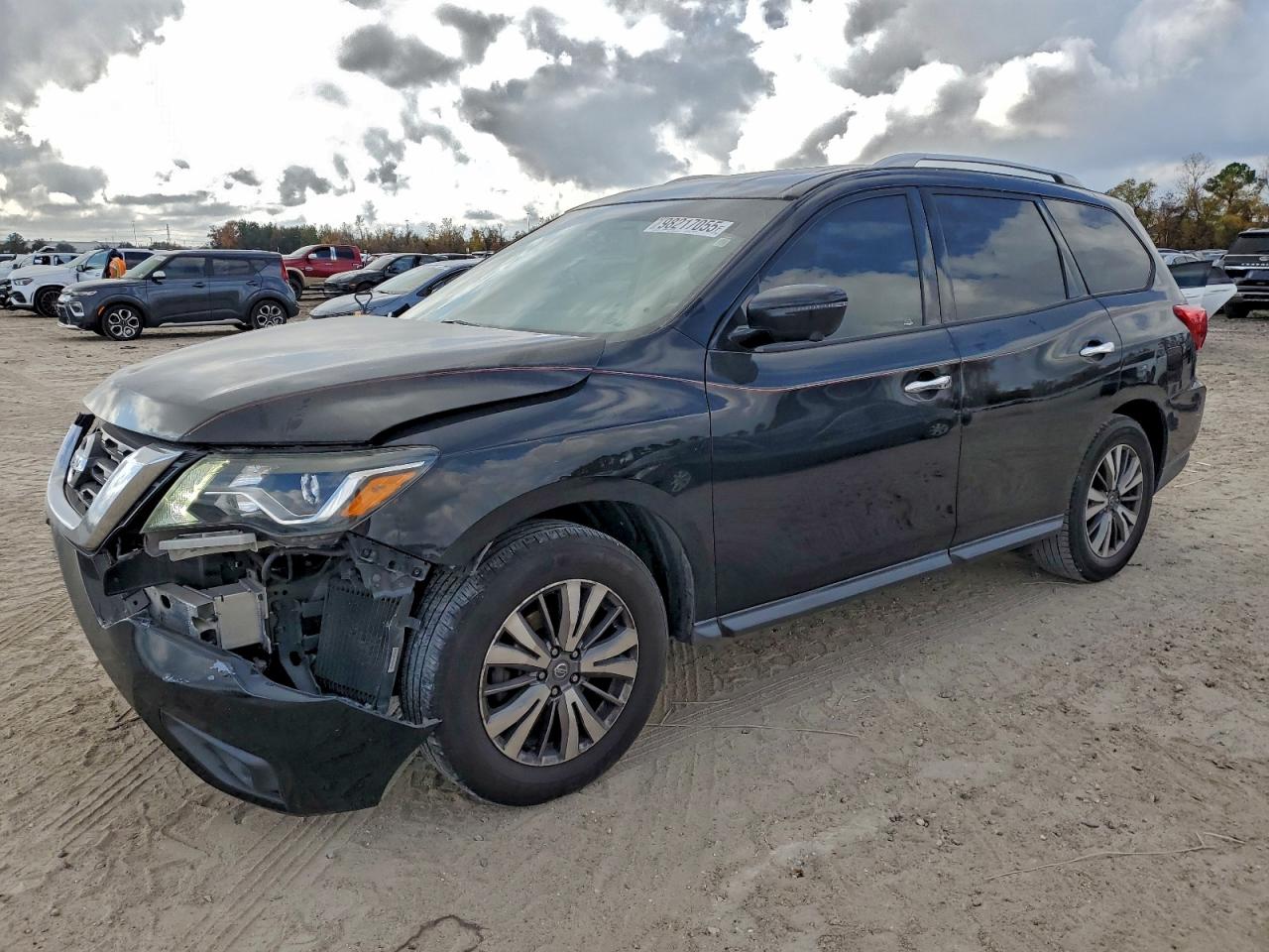 2019 Nissan Pathfinder VIN 5N1DR2MN5KC605783 photo 1