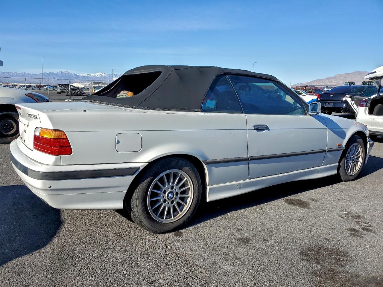 1998 BMW 3 series VIN WBABJ8321WEM21364 photo 3