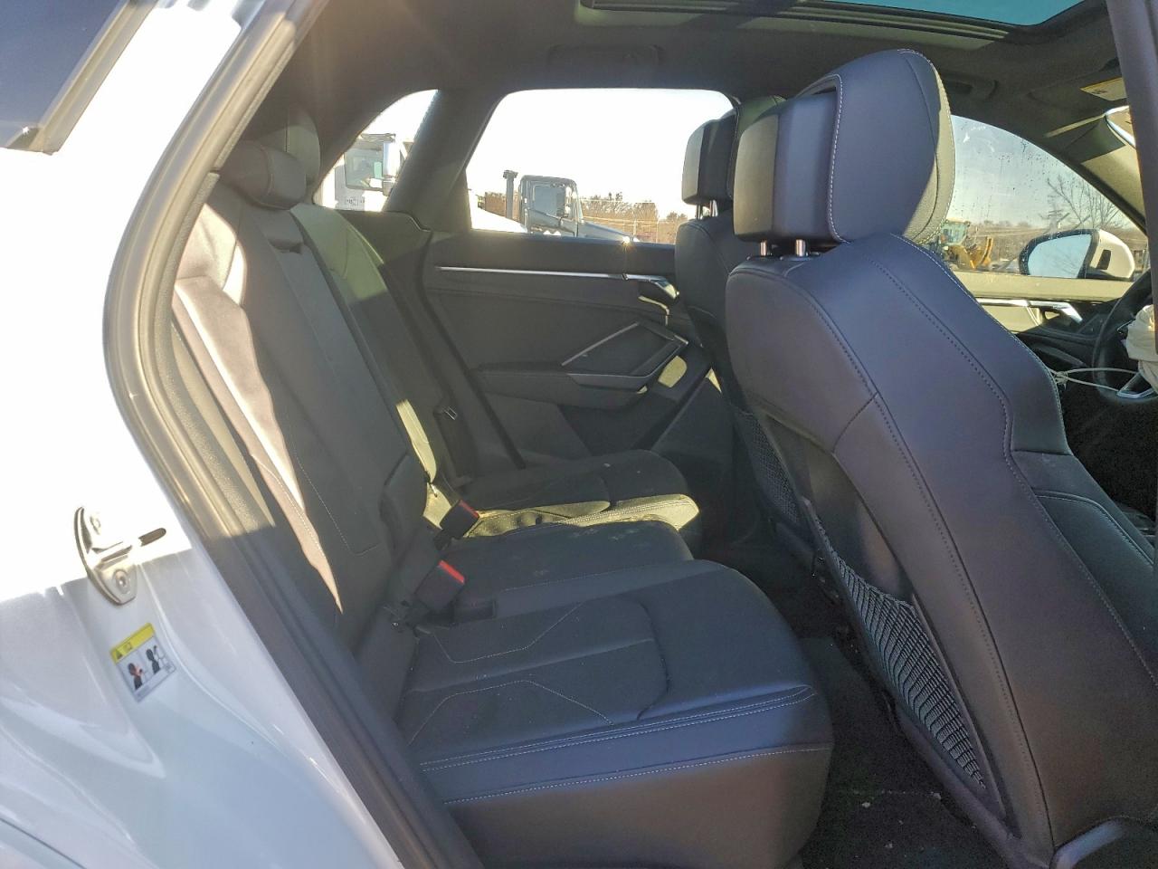 2022 Audi Q3 VIN WA1DECF34N1041622 photo 10