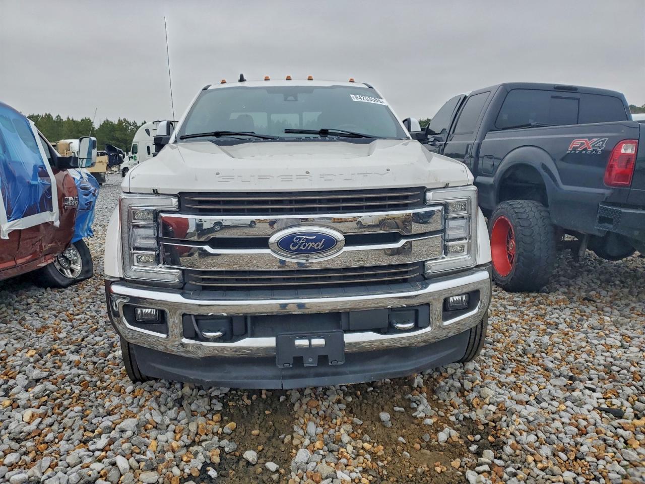 2019 Ford F450 VIN 1FT8W4DT1KEF39827 photo 5