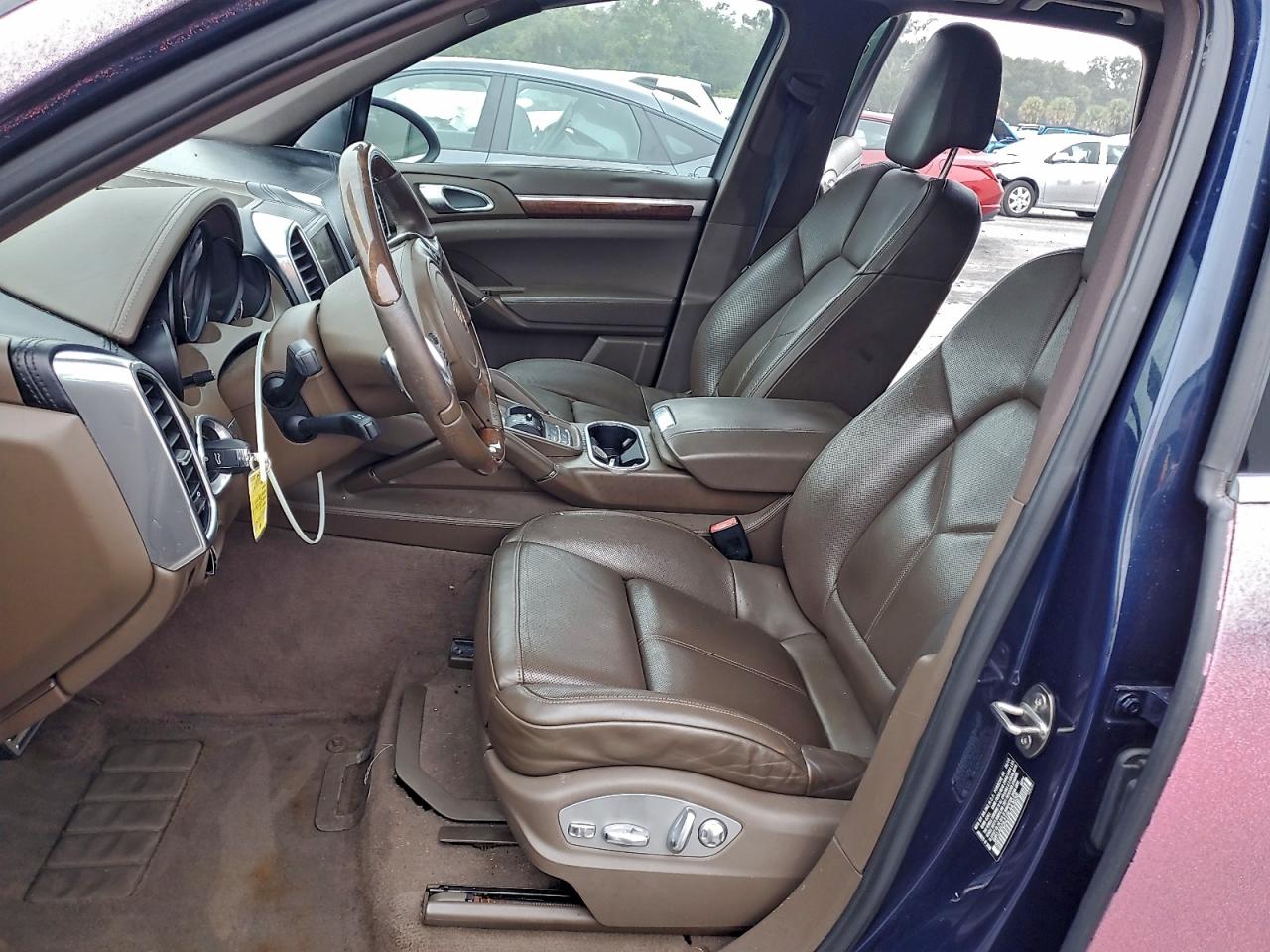 2011 Porsche Cayenne VIN WP1AB2A21BLA43658 photo 7