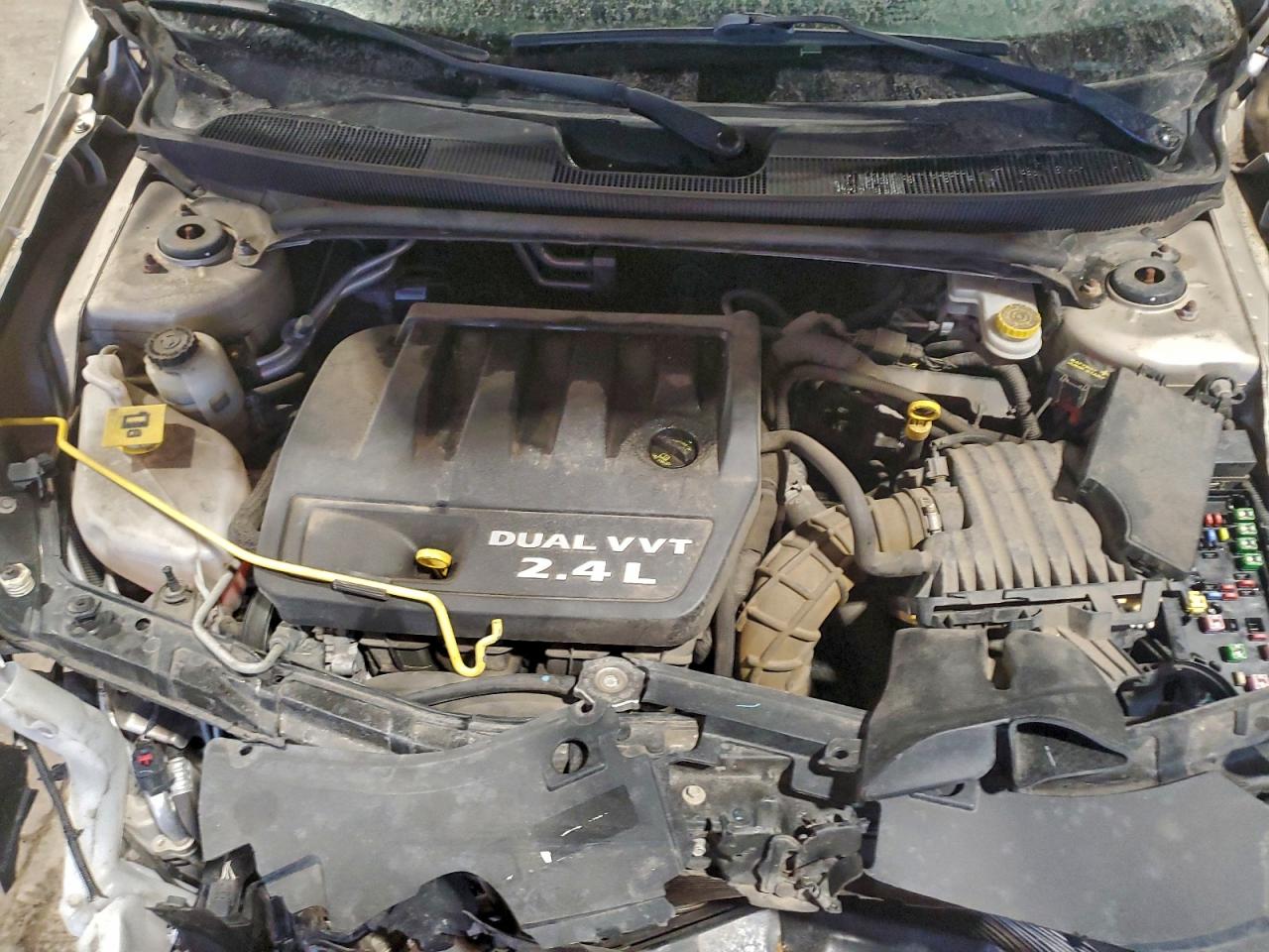 2014 Chrysler 200 VIN 1C3CCBABXEN131841 photo 11