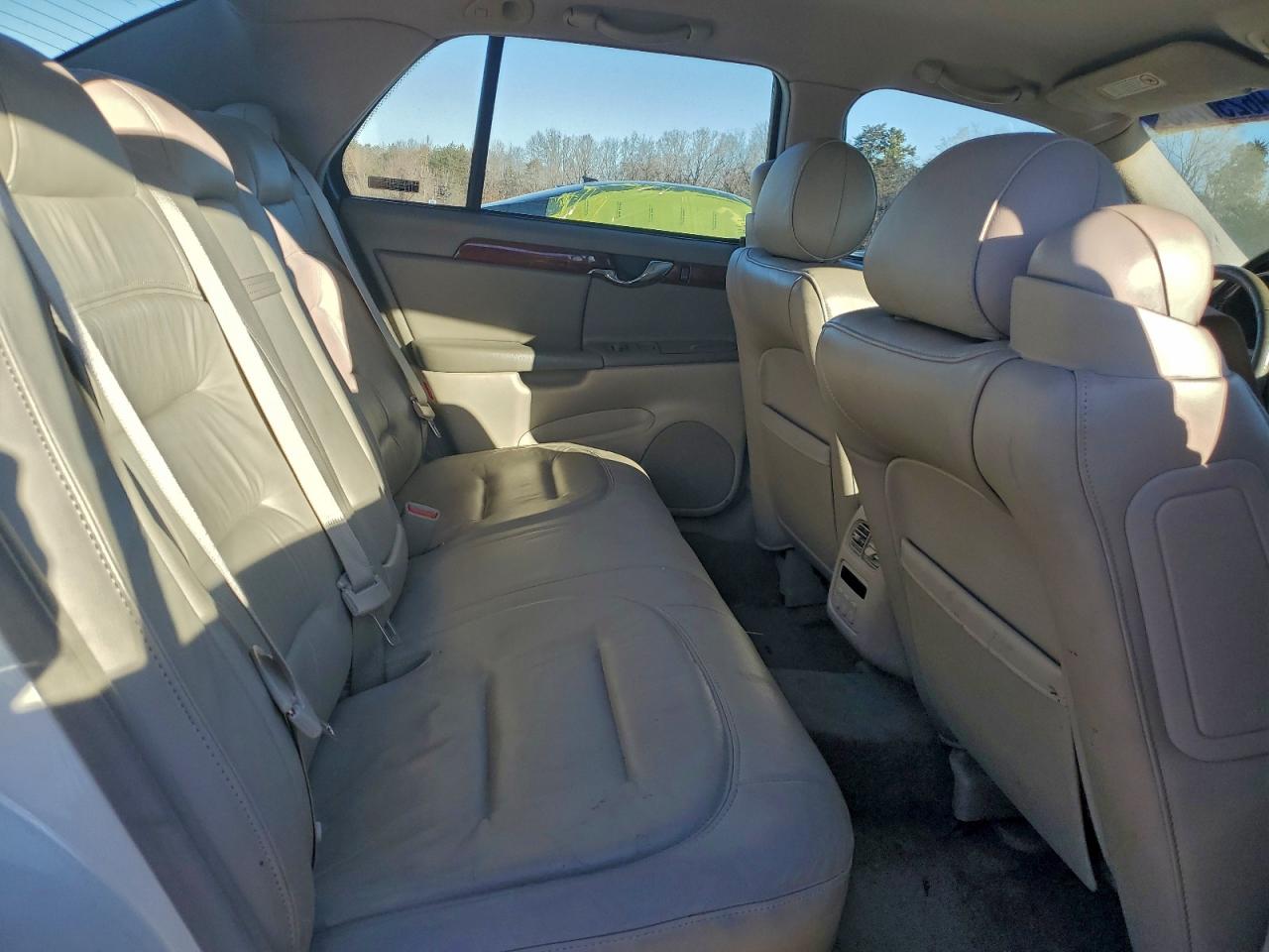 2001 Cadillac Deville VIN 1G6KD54Y81U167648 photo 10