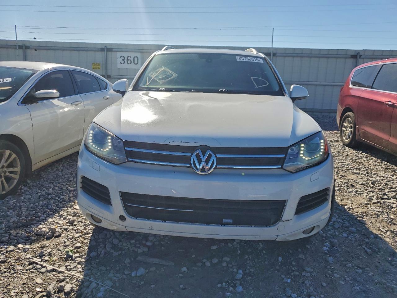 2013 Volkswagen Touareg VIN WVGEF9BP5DD001674 photo 5