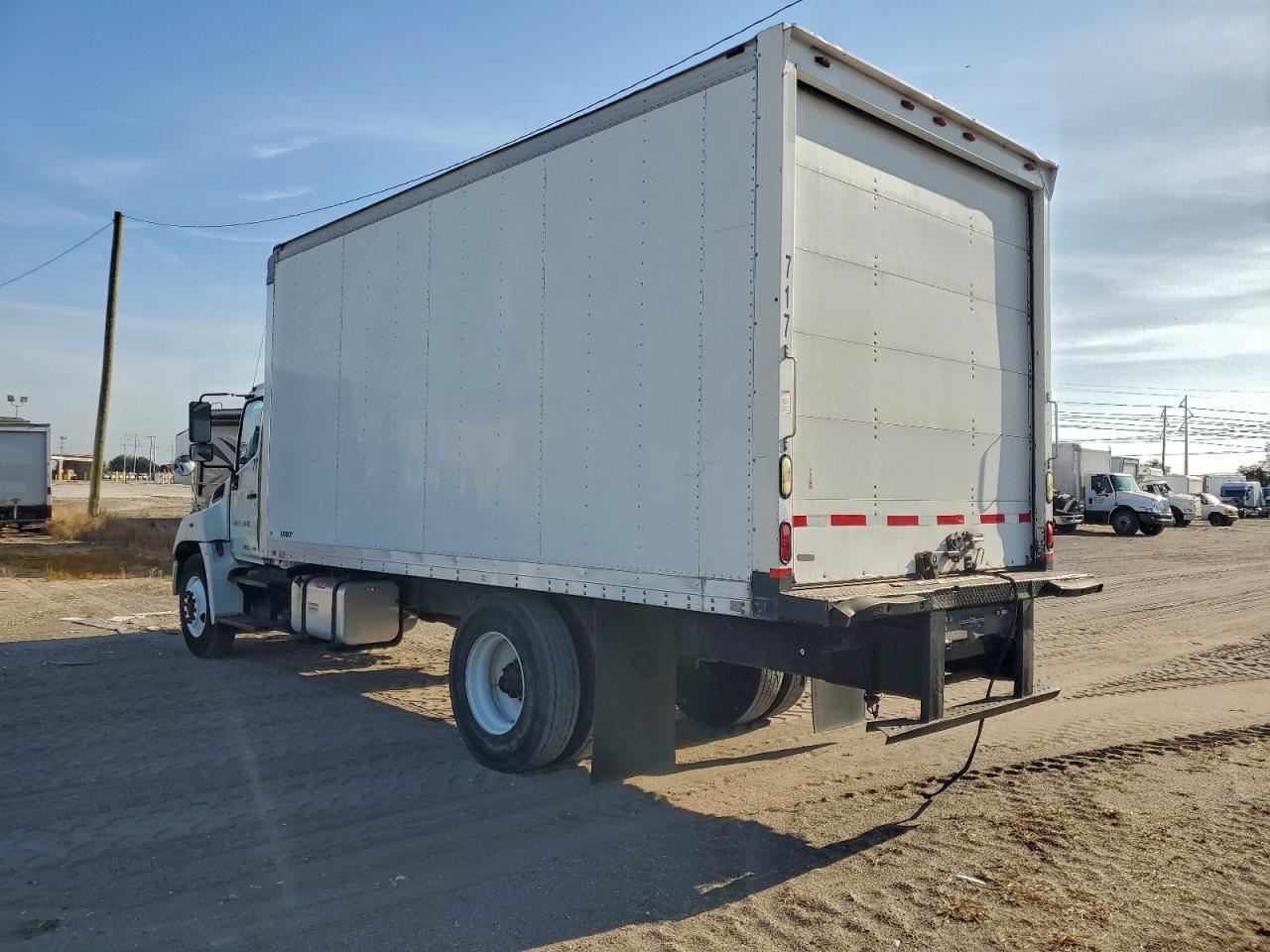 2012 HINO All models VIN 5PVNJ8JM3C4S50316 photo 2