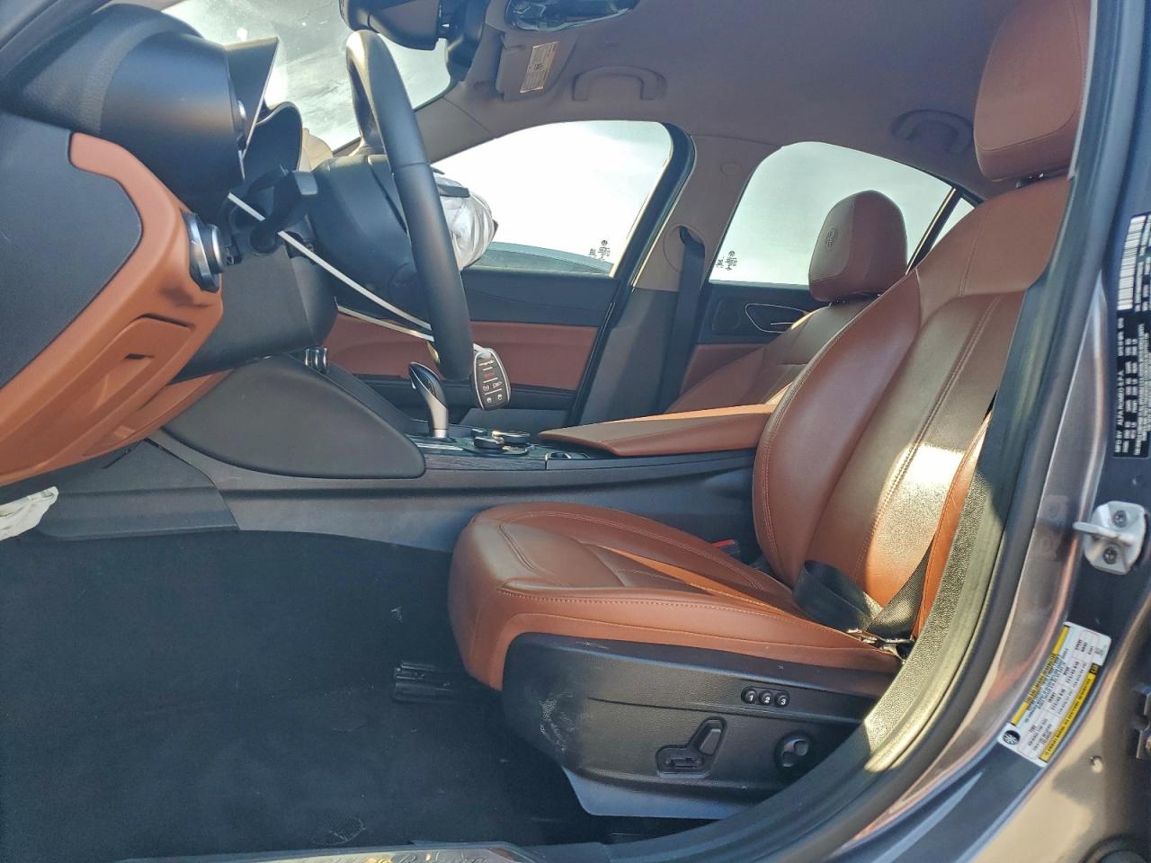 2019 Alfa Giulia VIN ZARFAMANXK7599319 photo 7