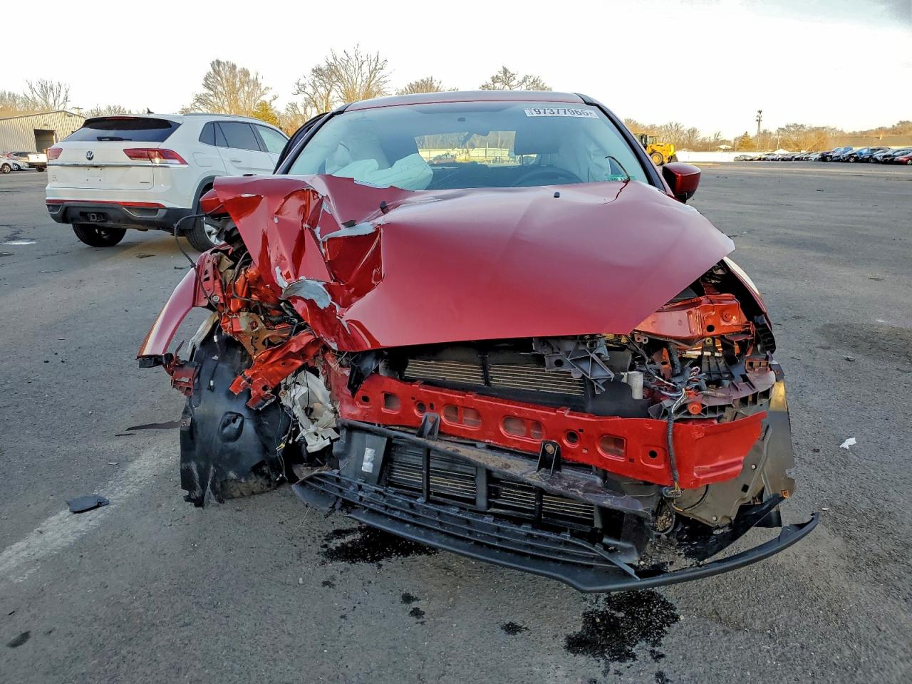 2018 Ford Focus VIN 1FADP3K23JL254899 photo 5