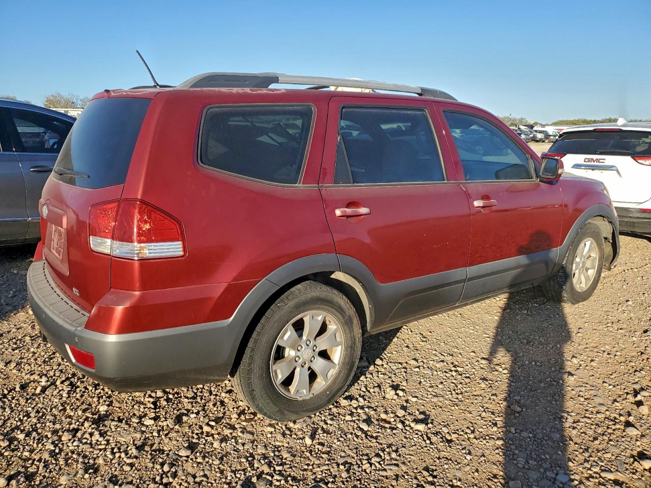 2009 Kia Borrego VIN KNDJJ741X95014386 photo 3