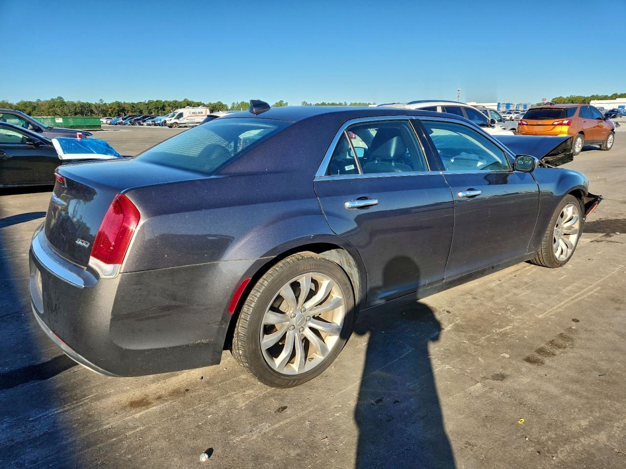 2020 Chrysler 300 VIN 2C3CCAEG4LH102809 photo 3