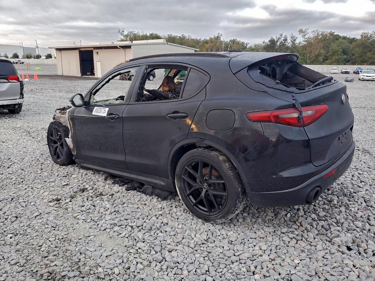 2019 Alfa Stelvio VIN ZASPAJANXK7C71340 photo 2