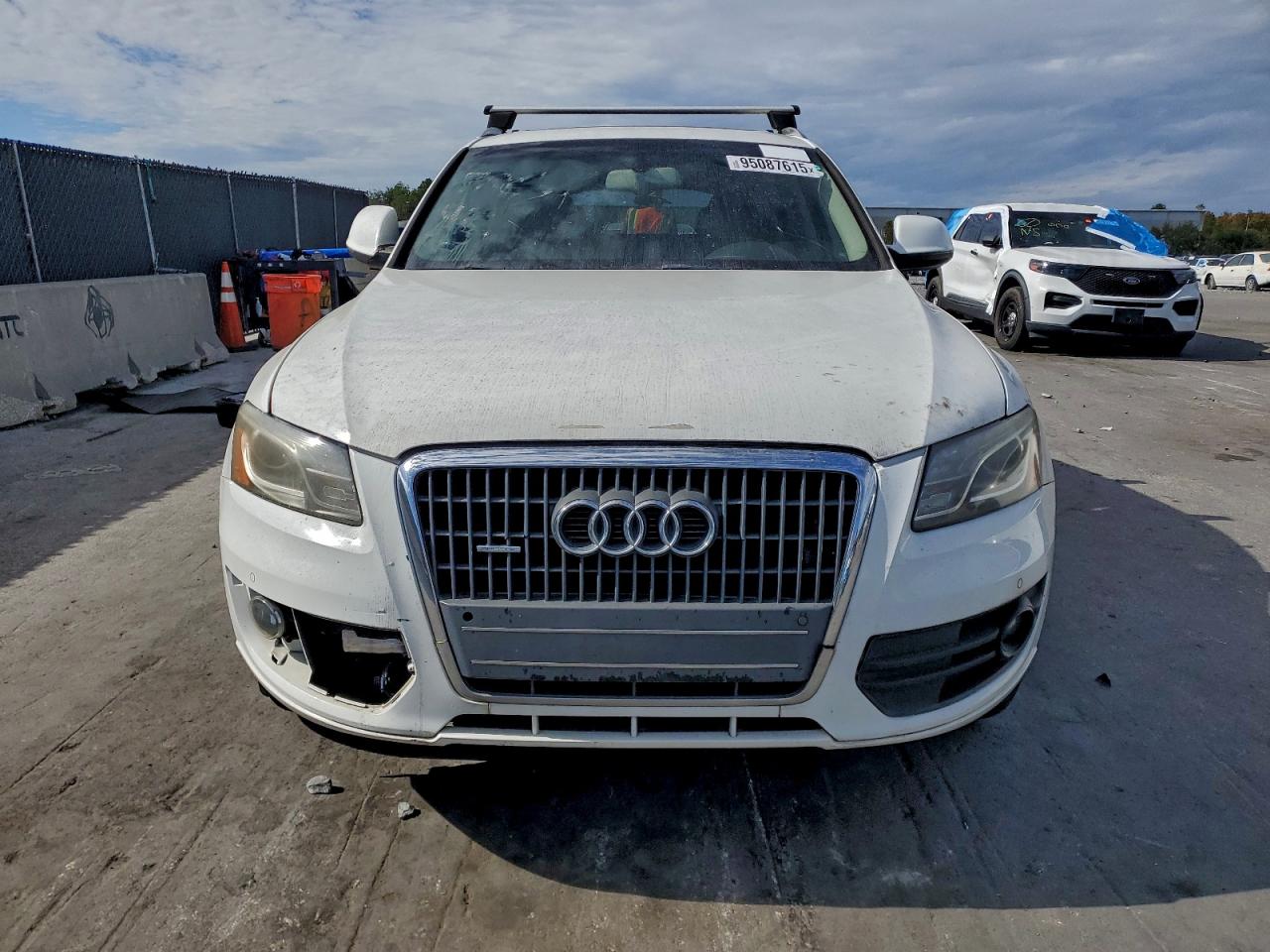 2012 Audi Q5 VIN WA1LFAFP3CA054746 photo 5
