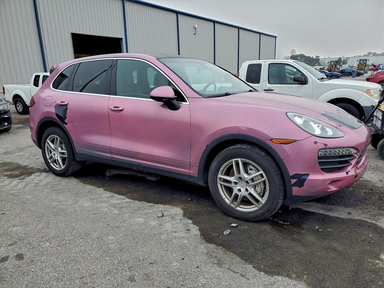 2011 Porsche Cayenne VIN WP1AB2A21BLA43658 photo 4
